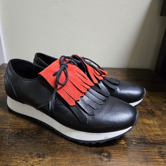 Apepazza Fringe Leather Sneakers US 10 - Picture 2 of 10
